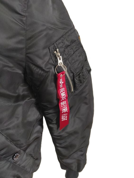 Alpha Industries Herren Winterjacke Schwarz mit Kapuze