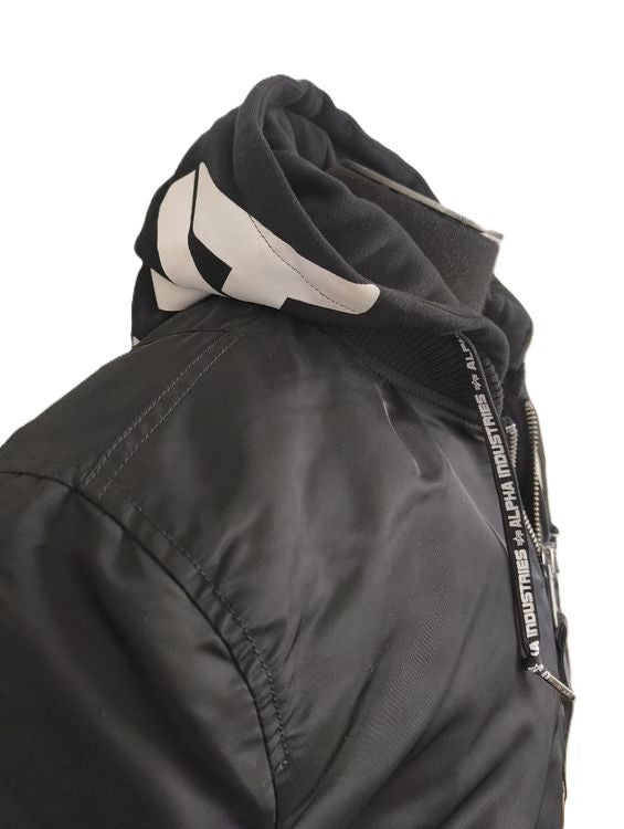 Alpha Industries Herren Winterjacke Schwarz mit Kapuze